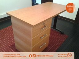 ESCRITORIOS DE VIDRIO EN L